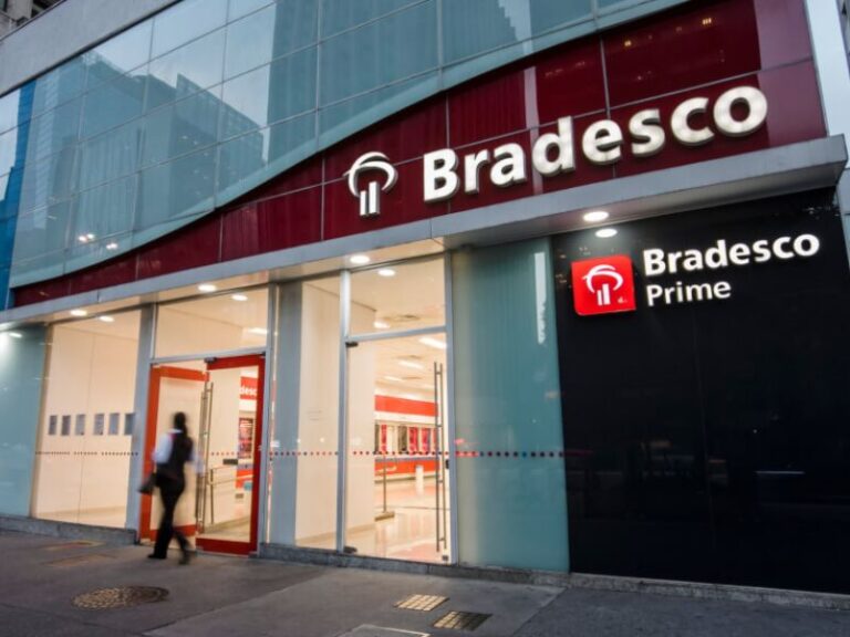 Leia mais sobre o artigo Banco Bradesco está com muitas vagas de emprego disponíveis para diferentes cargos em vários estados do país