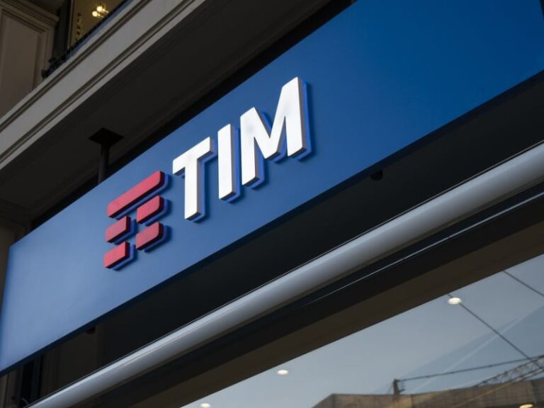 Leia mais sobre o artigo Tim está com várias vagas de emprego abertas em diversos cargos no Brasil