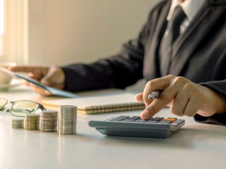 Leia mais sobre o artigo Como planejar suas finanças após a obtenção de um emprego?