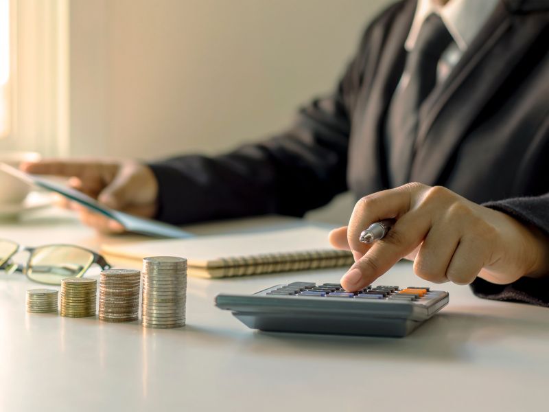 Como planejar suas finanças após a obtenção de um emprego?