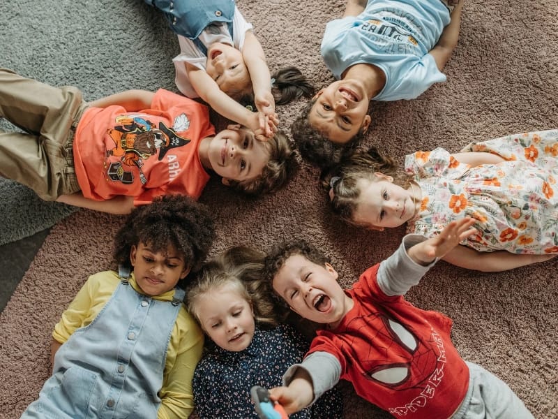 Cuidador Infantil: A profissão que marca a vida de uma criança