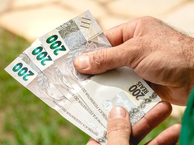 Leia mais sobre o artigo Como pedir um aumento de salário?